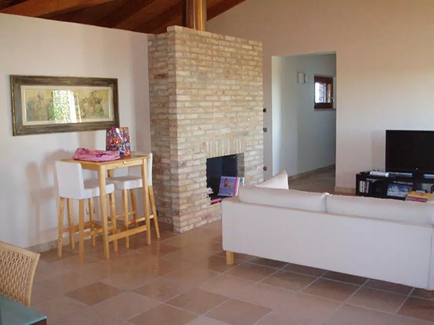 Immagine 4 di Villa in vendita  in Via del semaforo a Martinsicuro