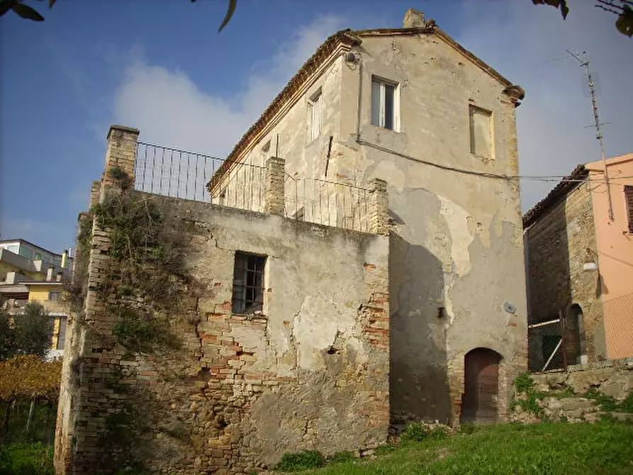 Immagine 6 di Rustico / casale in vendita  in Via Borgo da monte a Monteprandone