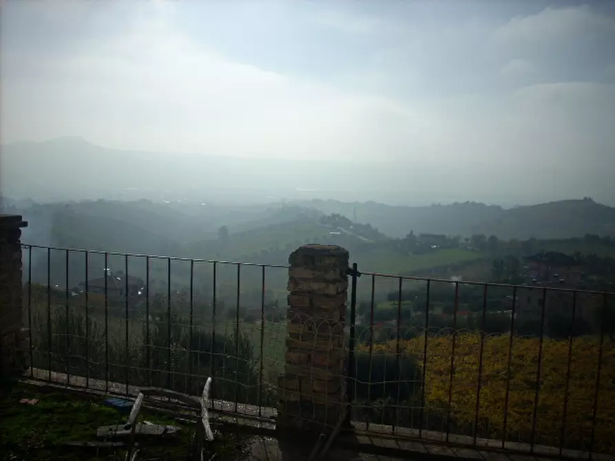 Immagine 11 di Rustico / casale in vendita  in Via Borgo da monte a Monteprandone