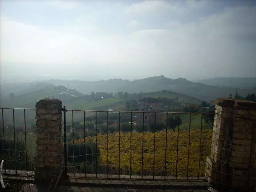 Immagine 12 di Rustico / casale in vendita  in Via Borgo da monte a Monteprandone