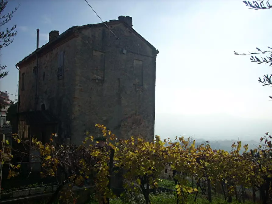 Immagine 15 di Rustico / casale in vendita  in Via Borgo da monte a Monteprandone