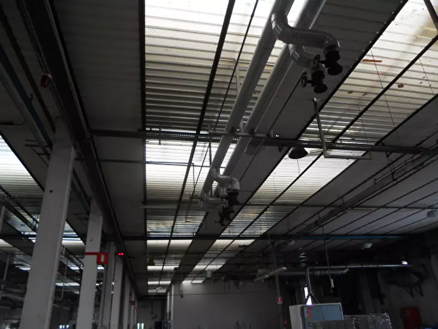 Immagine 8 di Capannone industriale in vendita  a Colonnella