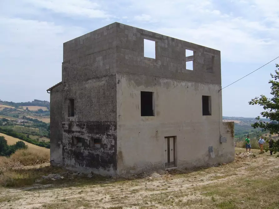 Immagine 9 di Rustico / casale in vendita  in Contrada Pignotto a Controguerra
