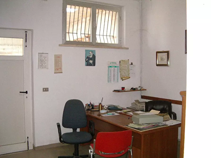 Immagine 8 di Laboratorio in vendita  in Via San Giovanni a Colonnella