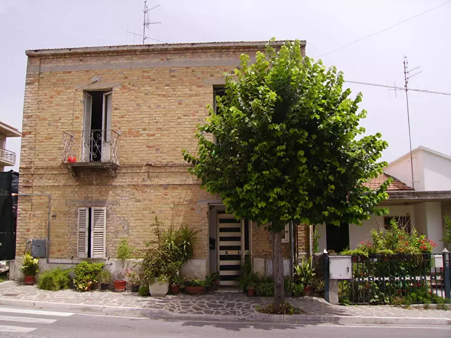 Immagine 1 di Casa indipendente in vendita  in Via Papa Giovanni XXIII a Nereto