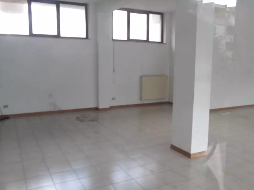 Immagine 3 di Laboratorio in affitto  in Via 2 Giugno a Monteprandone