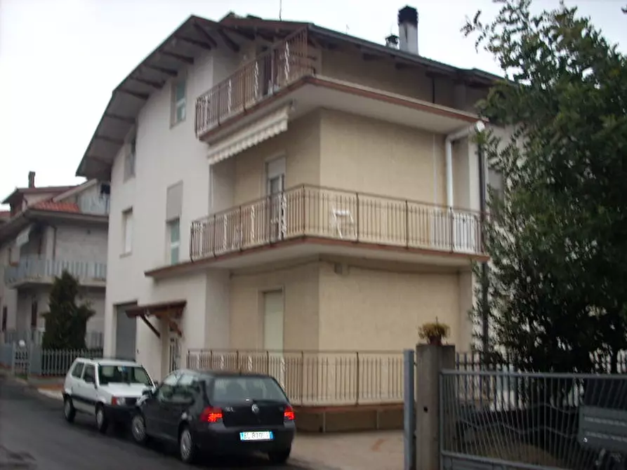 Immagine 14 di Appartamento in vendita  in Via Canova a Monsampolo Del Tronto