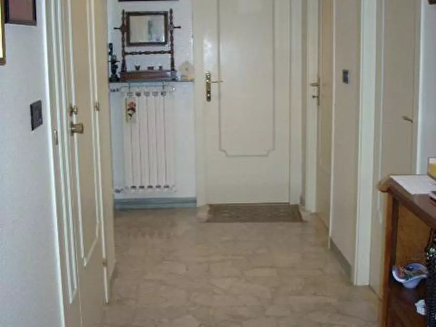 Immagine 2 di Appartamento in vendita  in Via Canova a Monsampolo Del Tronto