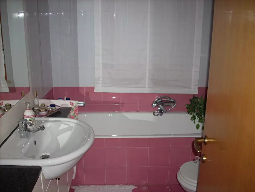 Immagine 8 di Casa indipendente in vendita  in Via Delle Genziane a Ascoli Piceno