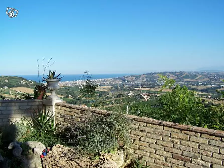 Immagine 1 di Casa indipendente in vendita  in Contrada giardino a Colonnella