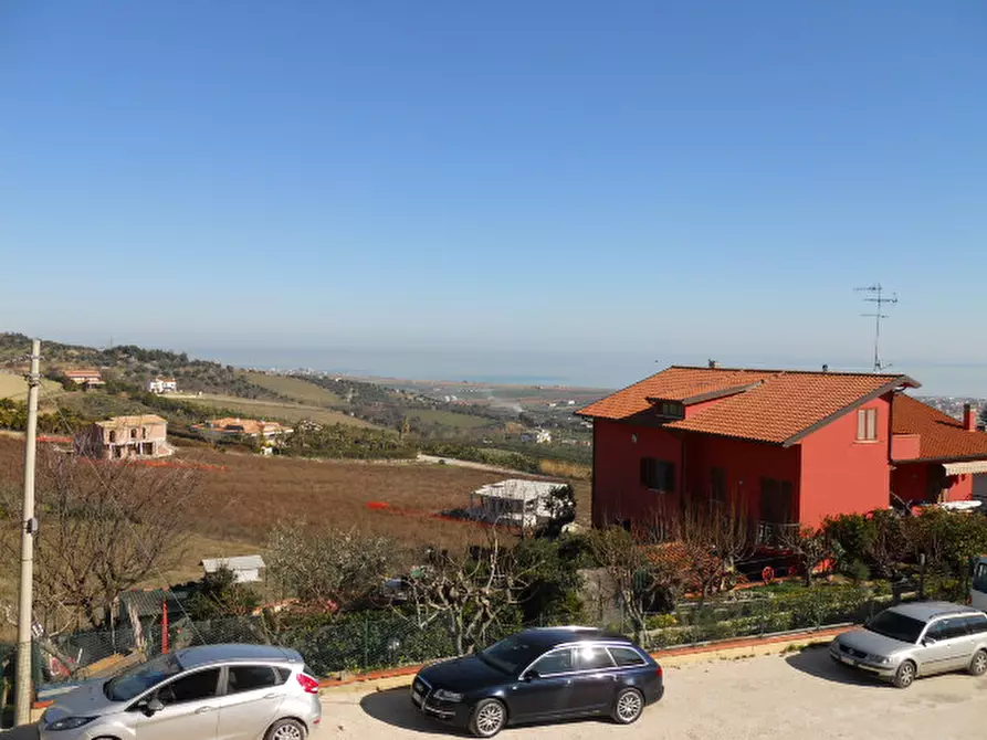 Immagine 2 di Appartamento in vendita  in Contrada San Martino a Colonnella