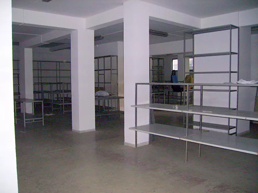 Immagine 4 di Locale commerciale in affitto  in Corso Mazzini a San Benedetto Del Tronto