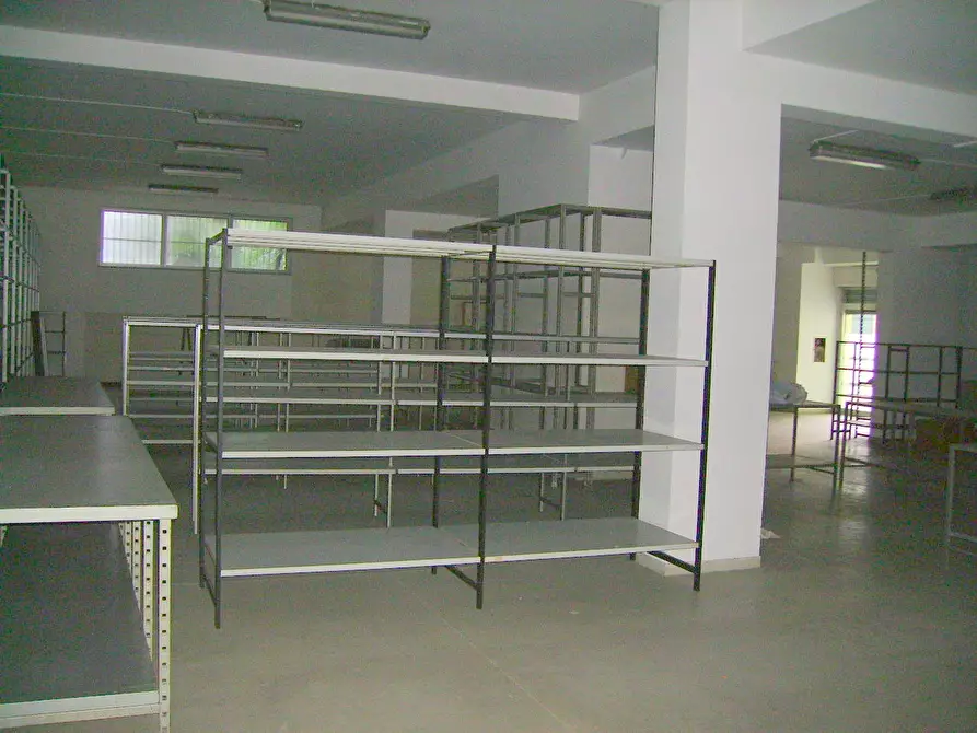 Immagine 5 di Locale commerciale in affitto  in Corso Mazzini a San Benedetto Del Tronto