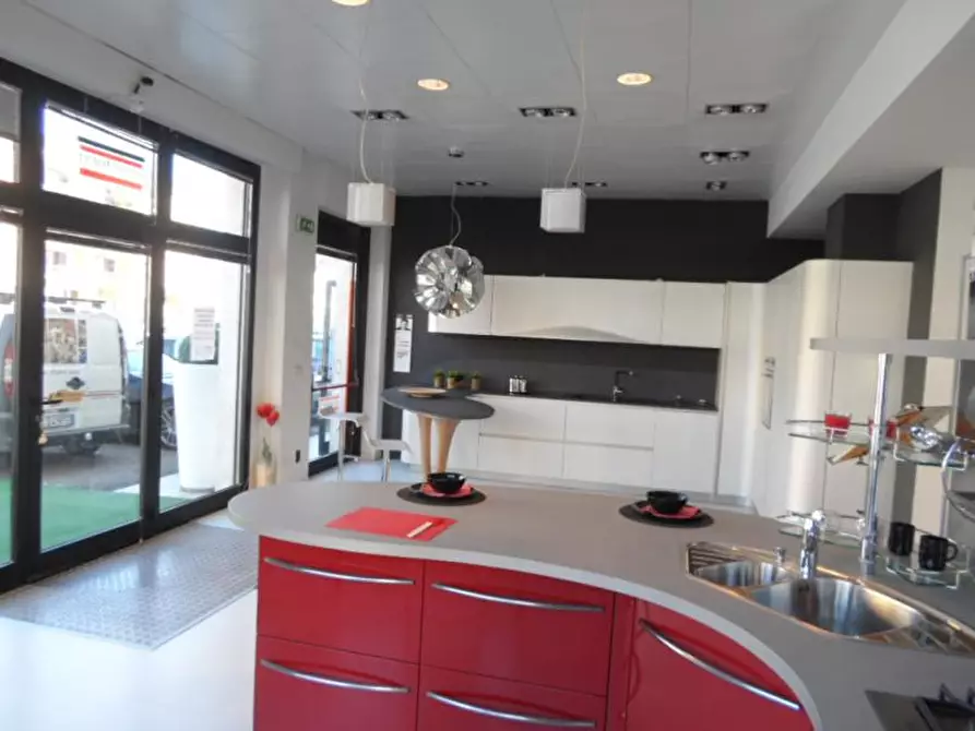 Immagine 26 di Locale commerciale in vendita  in Via Nazario Sauro a San Benedetto Del Tronto