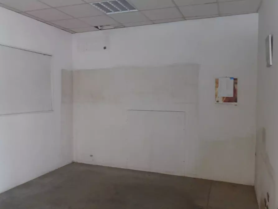 Immagine 8 di Capannone industriale in vendita  in Via C. L. Gabrielli a San Benedetto Del Tronto