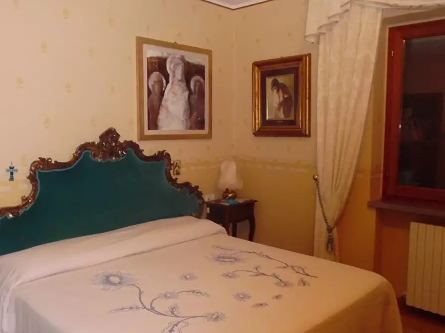 Immagine 15 di Villa in vendita  in Via Fonte Maggio a Martinsicuro