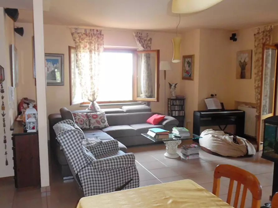 Immagine 24 di Villa in vendita  in Via Fonte Maggio a Martinsicuro