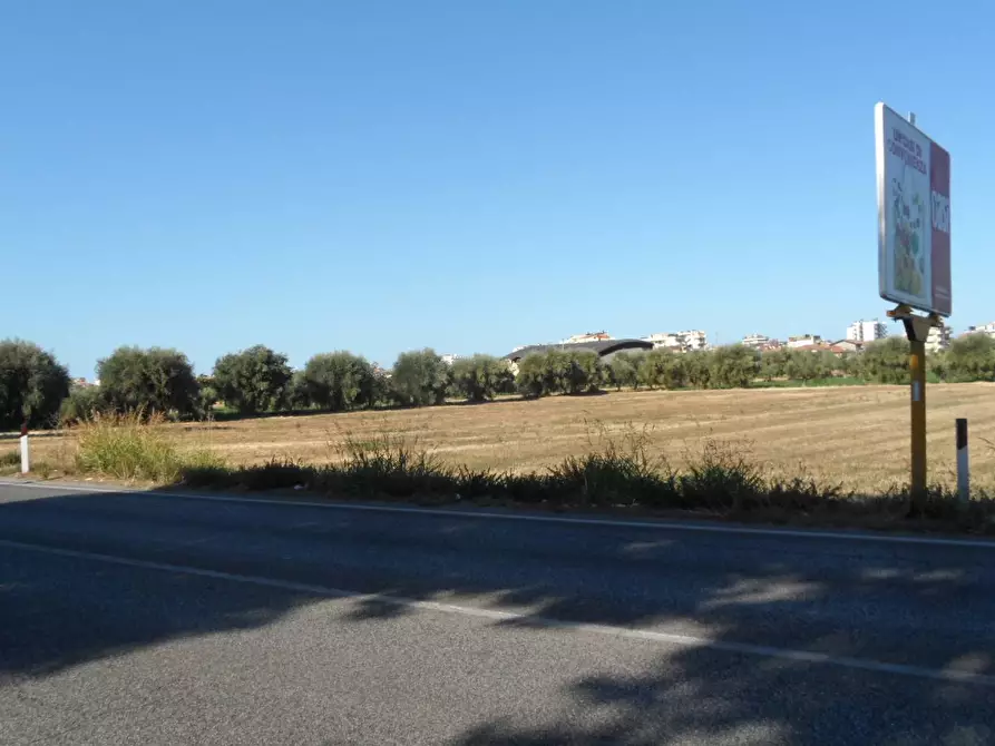 Immagine 7 di Terreno residenziale in vendita  in Strada Statale Adriatica a Alba Adriatica