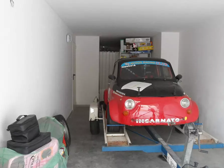 Immagine 9 di Appartamento in vendita  in Via Umbria a Martinsicuro