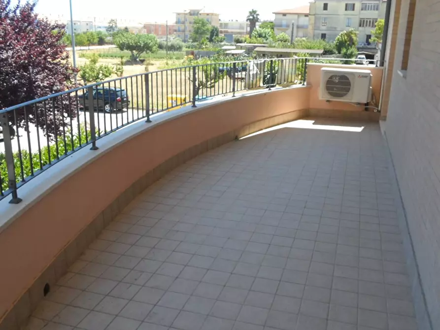 Immagine 11 di Appartamento in vendita  in Via delle conchiglie a Cupra Marittima