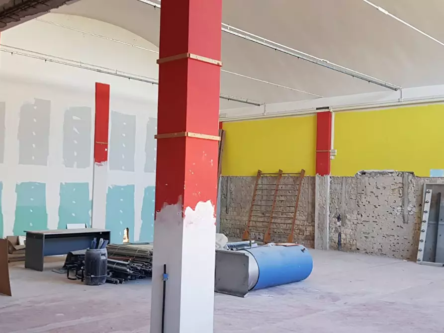 Immagine 7 di Magazzino in affitto  in Via Marsala a San Benedetto Del Tronto