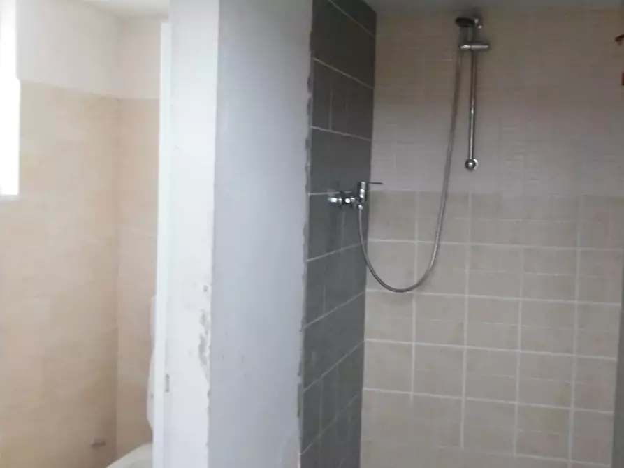 Immagine 4 di Laboratorio in vendita  in Corso Mazzini a San Benedetto Del Tronto