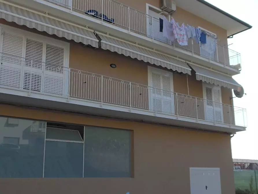 Immagine 9 di Laboratorio in vendita  in Corso Mazzini a San Benedetto Del Tronto