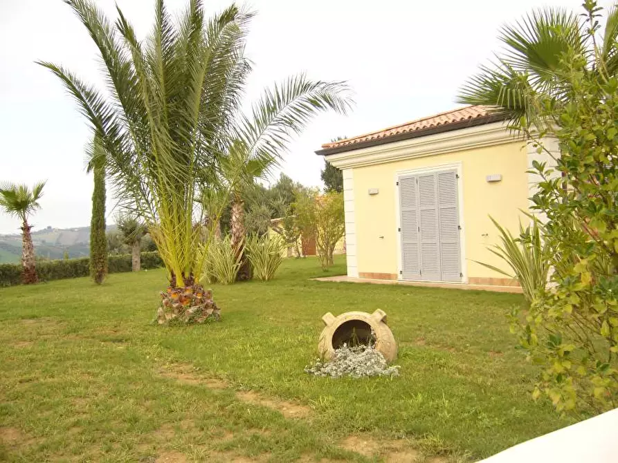 Immagine 26 di Villa in vendita  in Contrada Rio Moro a Colonnella