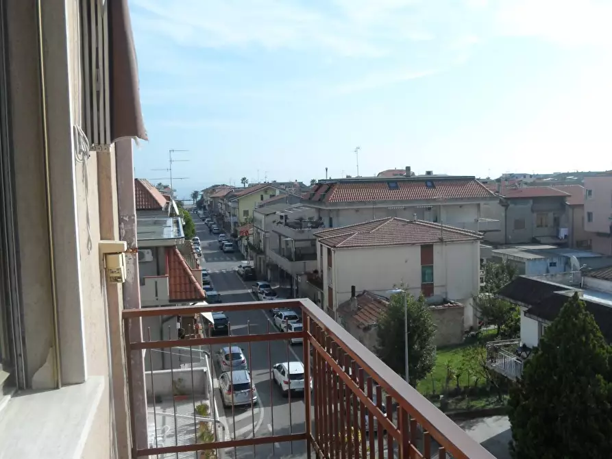 Immagine 19 di Appartamento in vendita  in Via D'Annunzio a Martinsicuro