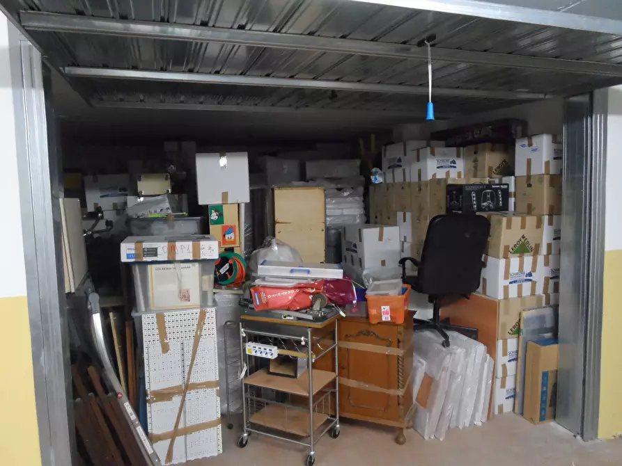 Immagine 5 di Box auto in vendita  in 85 strada a Monteprandone