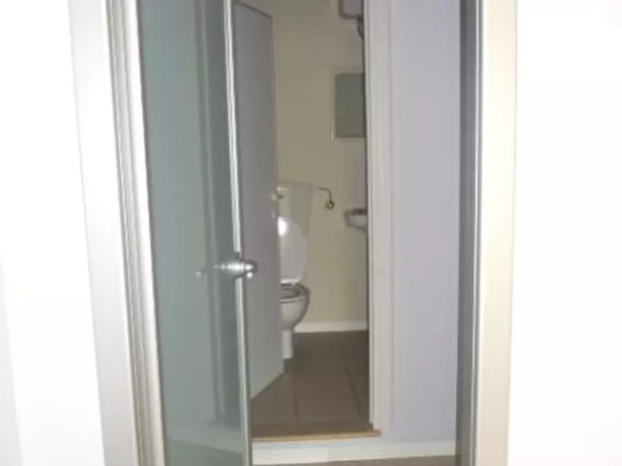 Immagine 10 di Ufficio in affitto  in Via Pomezia a San Benedetto Del Tronto