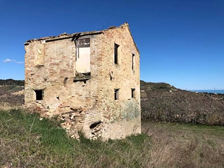 Immagine 6 di Rustico / casale in vendita  in Contrada Colle Monte Renzo a San Benedetto Del Tronto