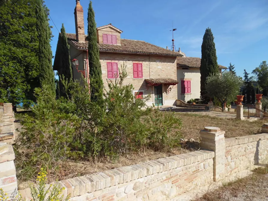 Immagine 1 di Villa in vendita  in Via Cuprense a Grottammare