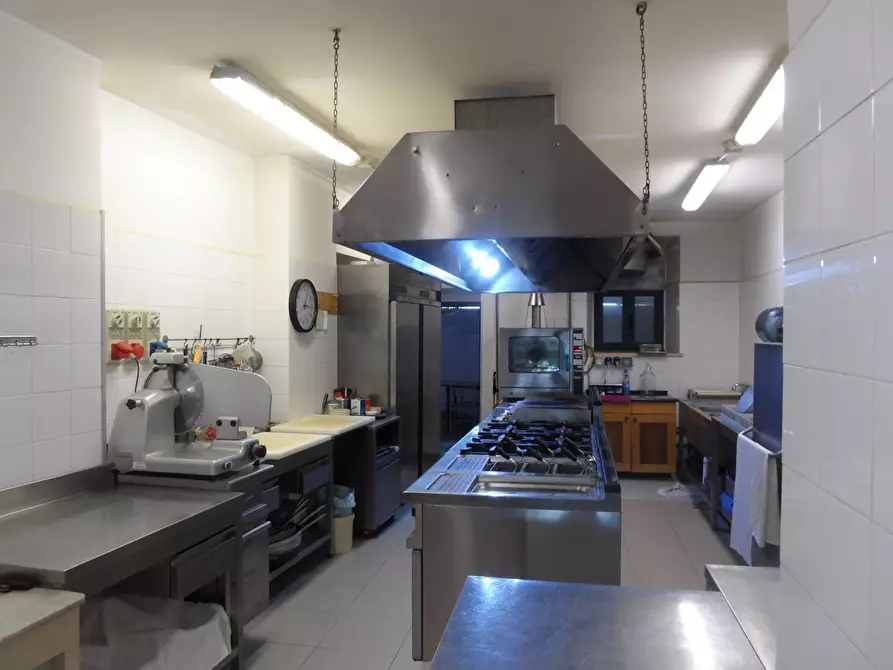 Immagine 10 di Agriturismo in vendita  in Contrada Valle Cecchina a Monsampolo Del Tronto