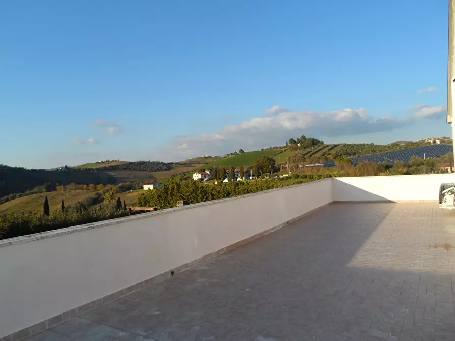 Immagine 14 di Agriturismo in vendita  in Contrada Valle Cecchina a Monsampolo Del Tronto