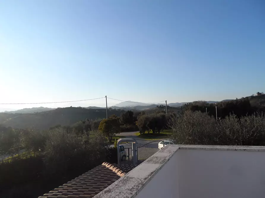 Immagine 15 di Agriturismo in vendita  in Contrada Valle Cecchina a Monsampolo Del Tronto