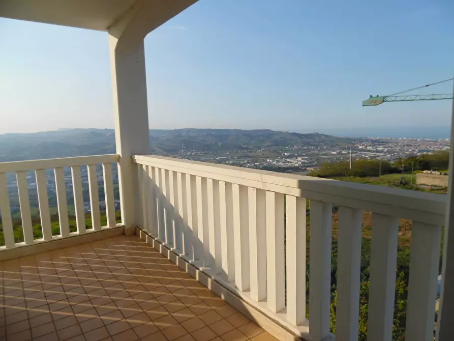 Immagine 9 di Appartamento in vendita  in Via dell'icona a Colonnella