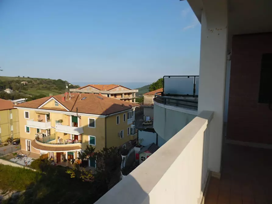 Immagine 19 di Appartamento in vendita  in Via dell'icona a Colonnella