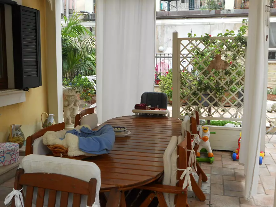 Immagine 10 di Casa indipendente in vendita  in via G.Moretti a San Benedetto Del Tronto