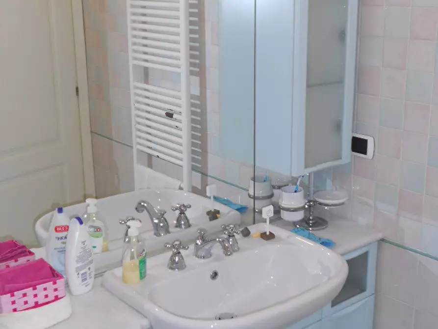 Immagine 14 di Casa indipendente in vendita  in via G.Moretti a San Benedetto Del Tronto