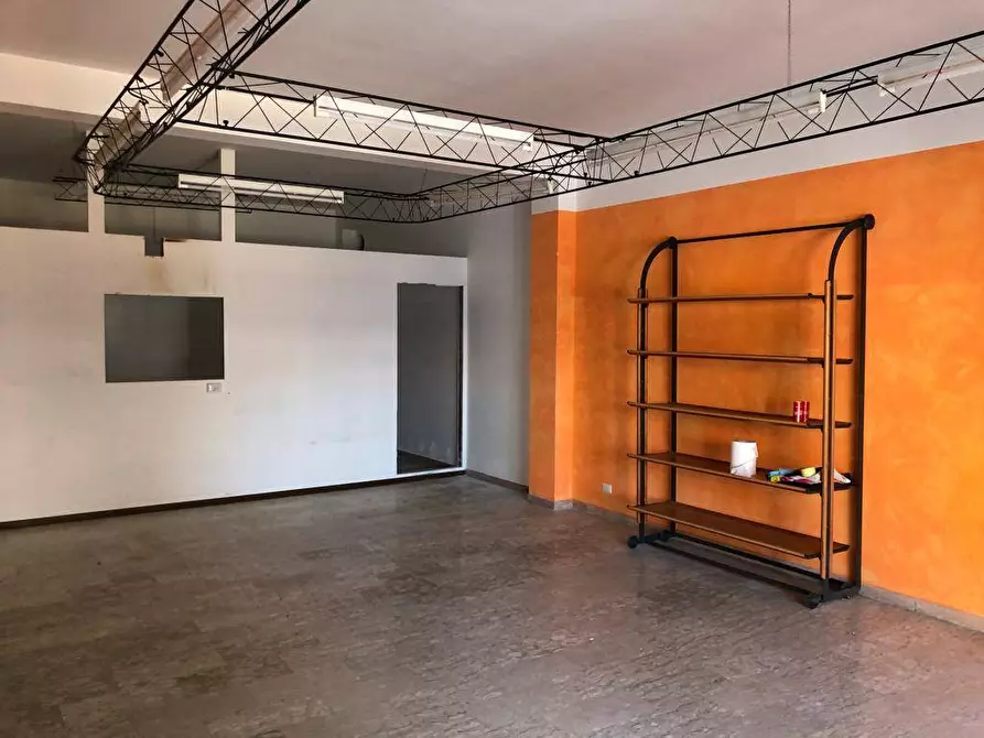 Immagine 5 di Locale commerciale in affitto  in Via B. Colleoni a San Benedetto Del Tronto