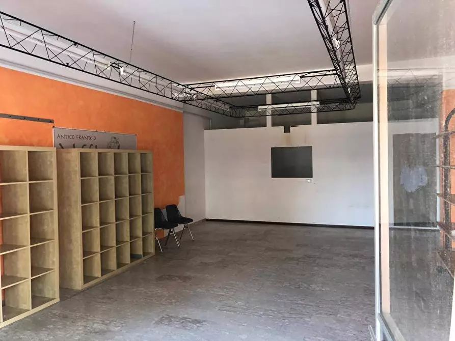 Immagine 2 di Locale commerciale in affitto  in Via B. Colleoni a San Benedetto Del Tronto