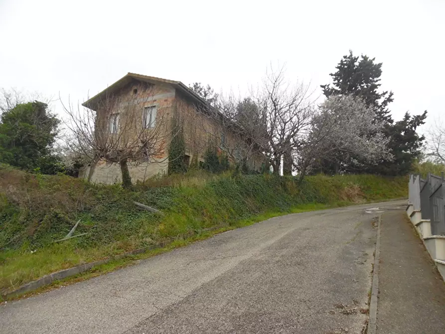 Immagine 22 di Rustico / casale in vendita  in Via Ferretti a Spinetoli