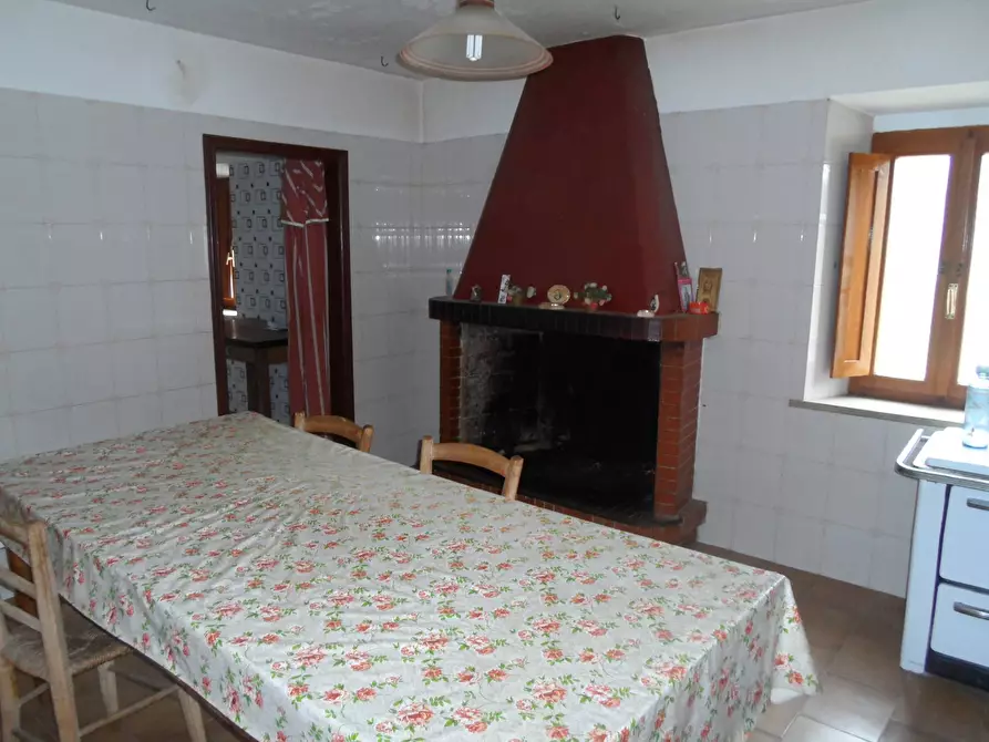 Immagine 6 di Rustico / casale in vendita  in Contrada Sant'Egidio a Cupra Marittima