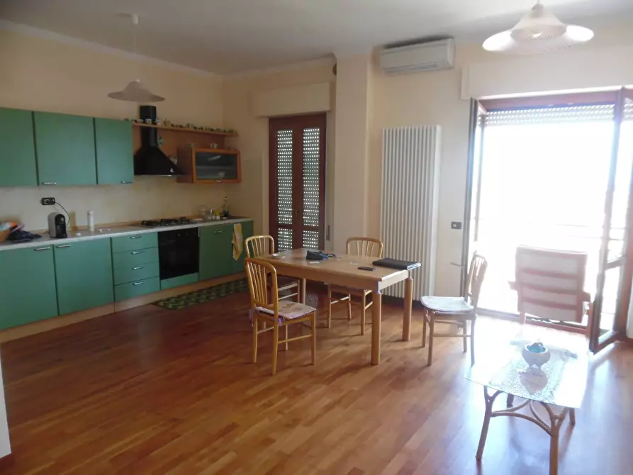 Immagine 3 di Appartamento in vendita  in Vai Laureati a Grottammare