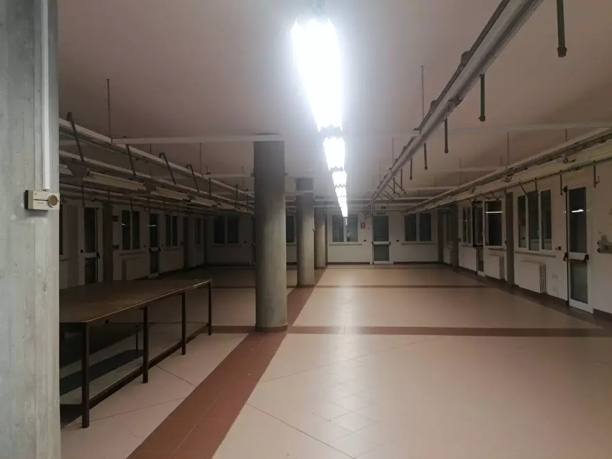 Immagine 3 di Laboratorio in affitto  in Contrada Santa Croce a San Benedetto Del Tronto