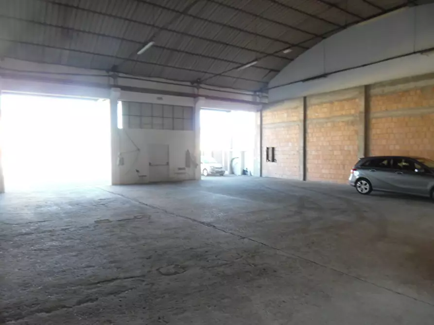 Immagine 4 di Capannone industriale in affitto  in Via Val Tiberina a San Benedetto Del Tronto