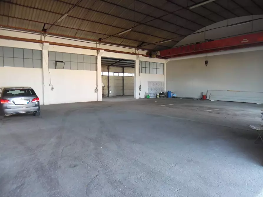 Immagine 5 di Capannone industriale in affitto  in Via Val Tiberina a San Benedetto Del Tronto