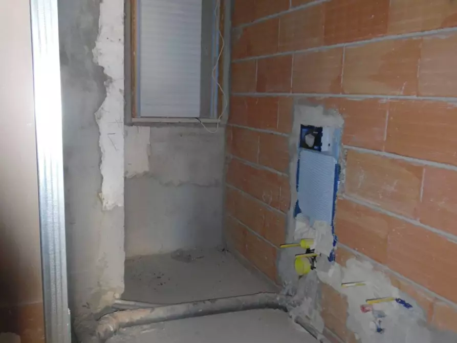 Immagine 7 di Casa indipendente in vendita  in Via Toscanini a Grottammare