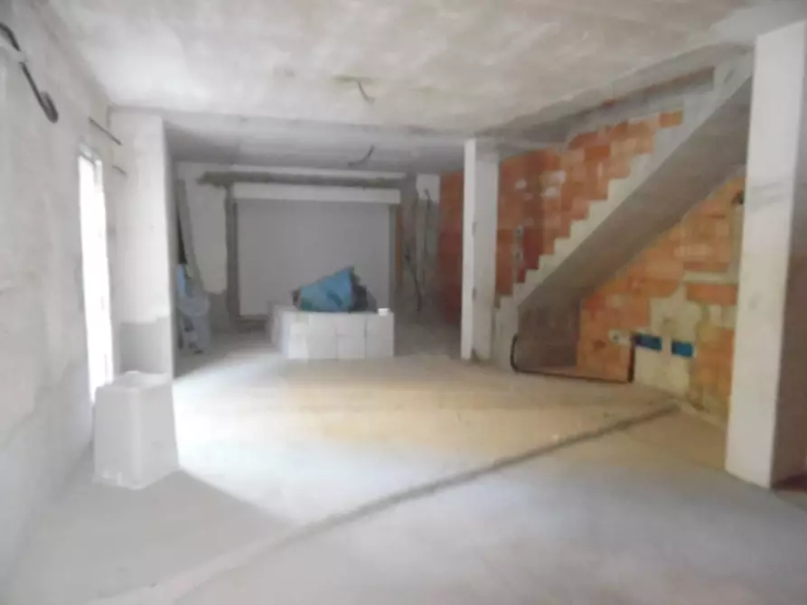 Immagine 21 di Casa indipendente in vendita  in Via Toscanini a Grottammare